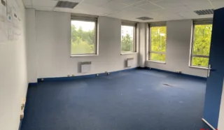  BUREAUX RENNES 168 m²