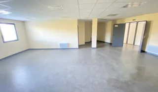  BUREAUX  250 m² GUIPAVAS