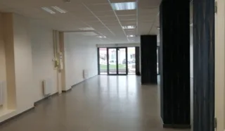  COMMERCE 125 m² Lorient