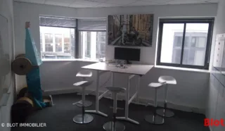  Bureaux BOUGUENAIS / Nantes Sud -700 m² div 74 m².