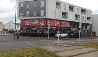  LOCAL 99 m² BREST RIVE DROITE