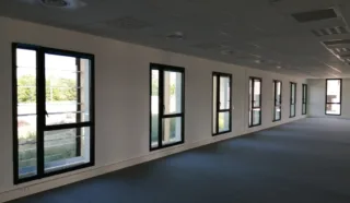  EXCELLENTE VISIBILITÉ !  BUREAUX à RENNES CHAMPEAUX 800 m²