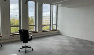  BUREAUX 1 200 m² divisibles