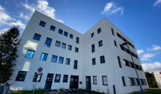  SOUS- BUREAUX 2000 m² NANTES