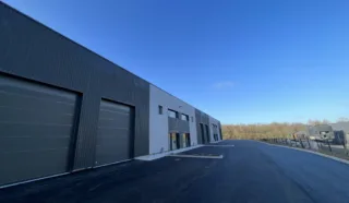  CELLULE PROFESSIONNELLE 190 m² NANTES