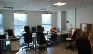  BUREAUX 467 m² ST JACQUES DE LA LANDE