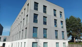  BUREAUX 467 m² ST JACQUES DE LA LANDE