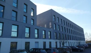  BUREAUX 467 m² ST JACQUES DE LA LANDE