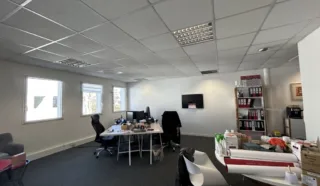  BUREAUX 58 m² NANTES