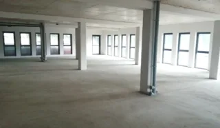  BUREAUX  72 m² QUIMPER