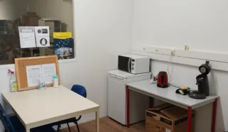  LOCAL PROFESSIONNEL 340 m² TREGUEUX