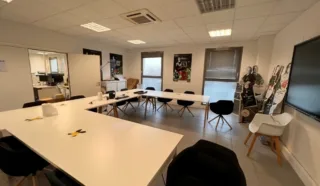  BUREAUX 285 M² NANTES