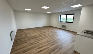  CELLULE ACTIVITES NEUVES 640 m² BEDEE