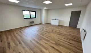  CELLULE ACTIVITES NEUVES 640 m² BEDEE