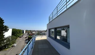  BUREAUX 90 M² NANTES