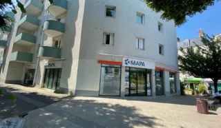  LOCAL COMMERCIAL 150 M² NANTES