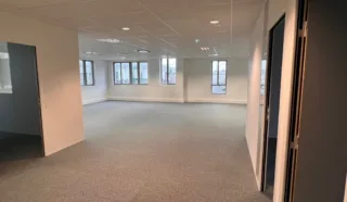  BUREAUX 222 m² SAINT-HERBLAIN NANTES OUEST