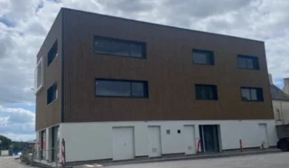  BUREAUX 400 m² LANDIVISIAU