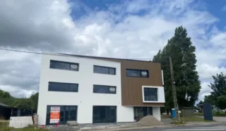  BUREAUX 400 m² LANDIVISIAU