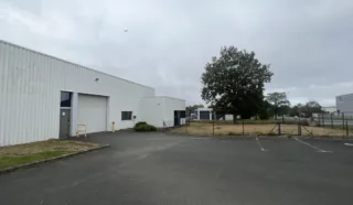  LOCAL D'ACTIVITÉS 456 m² ERBRAY NANTES NORD EST