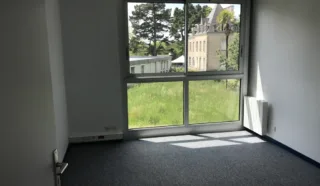  BUREAUX 362 m² QUIMPER