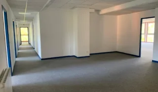  BUREAUX 362 m² QUIMPER