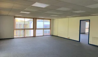  BUREAUX 362 m² QUIMPER