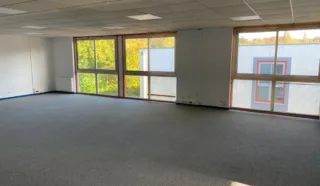  BUREAUX 362 m² QUIMPER