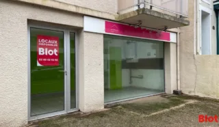  LOCAL COMMERCIAL 17 m² LA BAULE