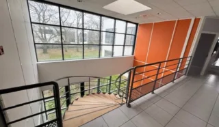  BUREAUX 1284 m² divisibles dès 586 m² LA-CHAPELLE-SUR-ERDRE