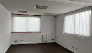  BUREAUX 165 m² QUIMPER