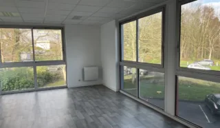  BUREAUX  163 m² QUIMPER