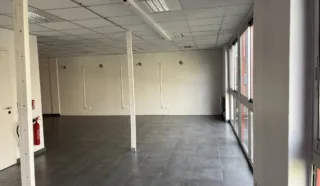  BUREAUX  163 m² QUIMPER