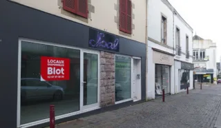  LOCAL COMMERCIAL LOCMINÉ 32 m²