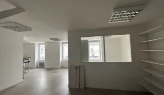  BUREAUX 80 m² CARQUEFOU