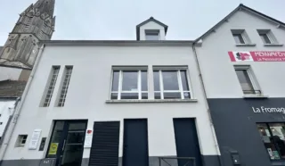  BUREAUX 80 m² CARQUEFOU