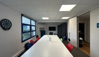  BUREAUX 197 m² BOUGUENAIS