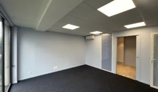  LOCAL COMMERCIAL 61 m² NANTES