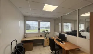  BUREAUX 98 m² COUËRON