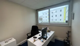  BUREAUX 69 m² SAINT-SEBASTIEN-SUR-LOIRE