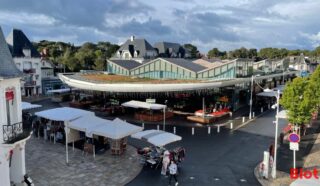  LOCAL COMMERCIAL 180 m² LA BAULE