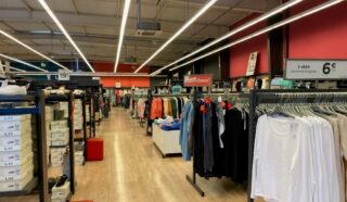  Ensemble de Locaux Commerciaux Zone du Launay Saint-Martin-Des-Champs