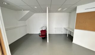  BUREAUX  1 021 m² BREST