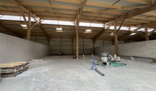  LOCAUX D'ACTIVITÉS 1 850 m² THOUARE-SUR-LOIRE