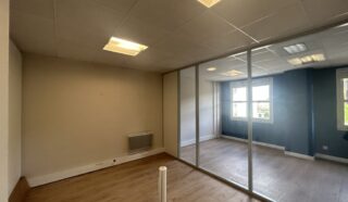  BUREAUX 111 m² REZÉ