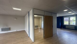  BUREAUX 111 m² REZÉ