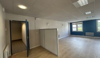  BUREAUX 111 m² REZÉ