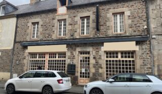  LOCAL COMMERCIAL 210 M² LAMBALLE