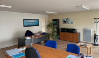  LOCAL COMMERCIAL OU PROFESSIONNEL  GUIDEL 70 m²