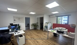  BUREAUX 85 m² REZE